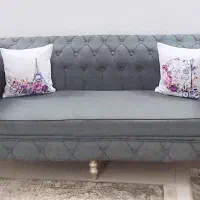 فروش مبل چستر هشت نفره نوی نو رنگ‌طوسی صورتی