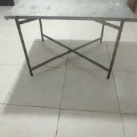 میز آهنی پایه تاشو