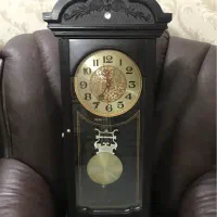 ساعت دیواری در حد نو