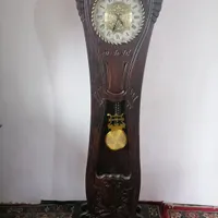 ساعت ایستاده و بوفه