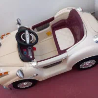 ماشین شارژی کلاسیک|اسباببازی|گلبهار, شهر جدید گلبهار|دیوار