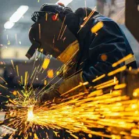 کلیه خدمات جوشکاری و آهنگری