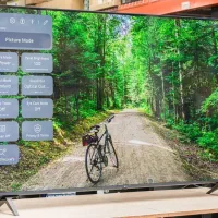 تلویزیونLGمدلUT8006کیفیت4kواقعی باحس زندگی درتصویر