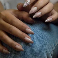 استخدام دستیار ناخن مبتدی و ناخنکار