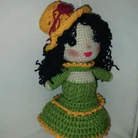 عروسک دست باف