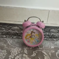 ساعت رو میزی زنگ خور