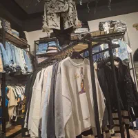 فروشنده بوتیک