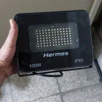 پروژکتور 100w و کابل و کله گاوی