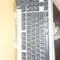 کیبورد کامپیوتر در حد نو