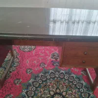 میز تحریر بسیار تمیز