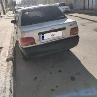 پراید نقرهای مدل ۹۰