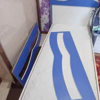 تخت و پاتختی نوجوان همراه با تشک در حد نو