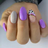 کاشت و طراحی ناخن