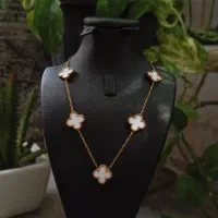 بدلیجات لیورا