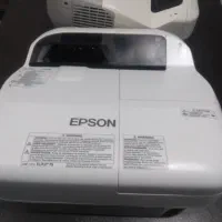 ویدیوپروژکتور  اپسون مدل ۴۷۵ و ۵۸۵ قیمت ۱۱ میلیون|تلویزیون و پروژکتور|زرین دشت (فارس), |دیوار