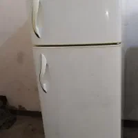 یخچال فریزر امرسان سالم هست زدم به برق تست شده