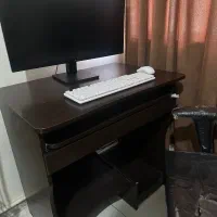 میز کامپیوتر، صندلی چرخدار