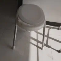 یک عدد توالت فرنگی