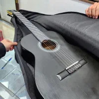 گیتار در حد نو