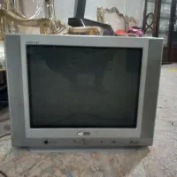 تلوزیون قدیمی بزرگ