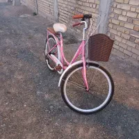 دوچرخه دخترانه|دوچرخه، اسکیت، اسکوتر|بافت, |دیوار