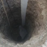 چاهکنی و تحریب دیوار