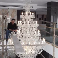 نصب تخصصی لوستر های کریستالی ومدرن