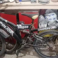 دوعدد دوچرخه 26 و 28 نیاز به تعمیر