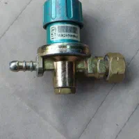 رگلاتورفشار قوی