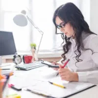 حساب دار با فن بیان بالا