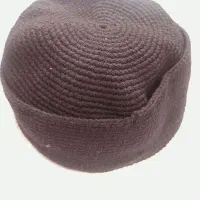 کلاه|لباس|قائن, |دیوار