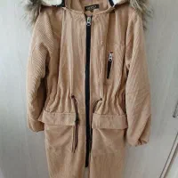 پالتو زمستانه و لباس و کیف