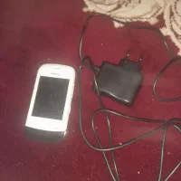 یه گوشی نوکیا معاوضه.با ارپاد سر ندارم بدم
