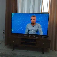 میز و تلوزیون