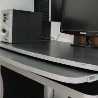 میز تحریروکامپیوتر|میز تحریر و کامپیوتر|شاهین‌شهر, مسکن مهر|دیوار