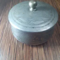 یک قندان خیلی قدیمی اتیقه