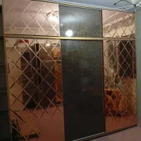 کمد هایگلاس آیینه ای