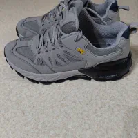 کتونی مارک CAT اورجینال سایز ۴۴