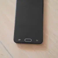 مودم و گوشی موبایل و سی دی و کابل