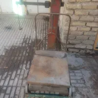 ترازو و سنگ کیلو باسکول ۱۰۰ کیلویی|فروشگاه و مغازه|کرمانشاه, |دیوار