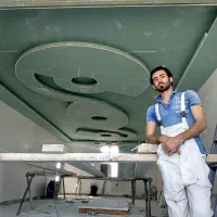 شاگرد ساده برای کار کناف