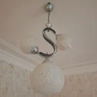 لوستر اتاق و گل سقفی