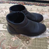 نیم بوت و کتونی سایز ۴۰