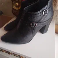 کفش پاشنه بلند چرم