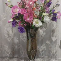 گل و گلدان