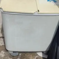 دو عدد لباسشویی موتور سالم شستشو می‌کنه خشکن خراب