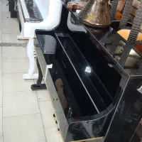 پیانو همراه کابین هایگلس ترک|پیانو، کیبورد، آکاردئون|قدس, شهر‌قدس|دیوار