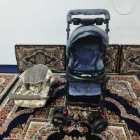 کالسکه و نی نی خواب