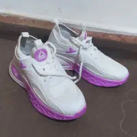 کتونی نو سایز ۳۷ Reebok