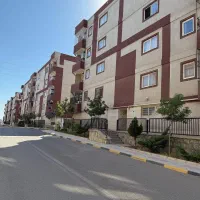 80متری کلیدنخورده شیک با آسانسور و پارکینگ سندی